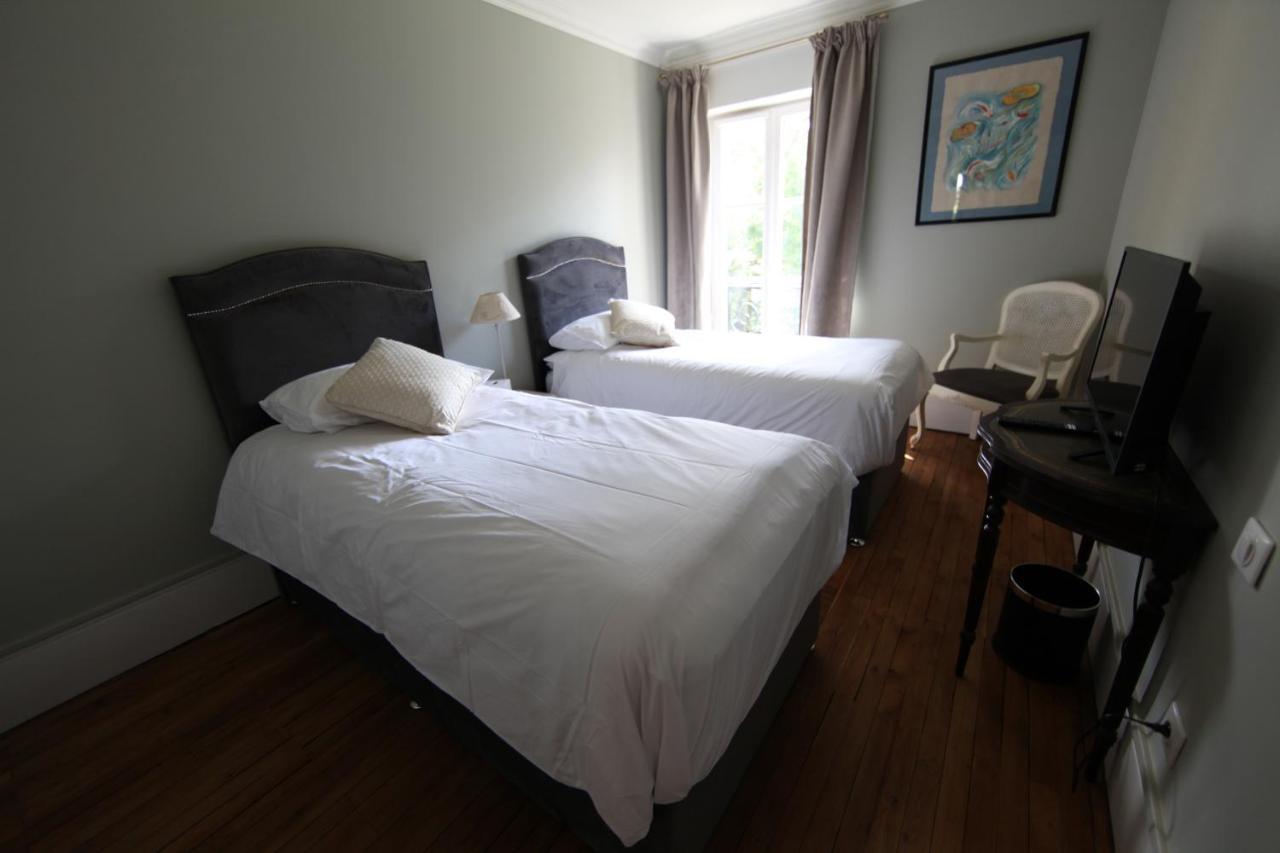 Chateau De Corcelle - Chambres Et Table D'Hotes Chatenoy-le-Royal 外观 照片